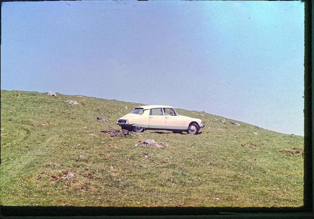 https://lemis.nyc3.digitaloceanspaces.com/grog/Photos/19670613/small/Hill-climb-3.jpeg