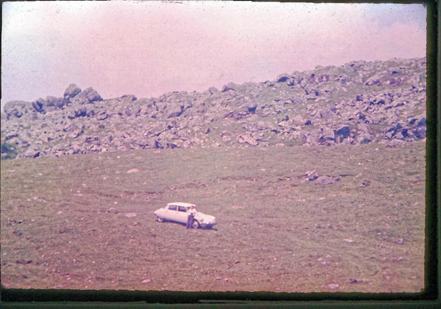 https://lemis.nyc3.digitaloceanspaces.com/grog/Photos/19670613/small/Hill-climb-6.jpeg