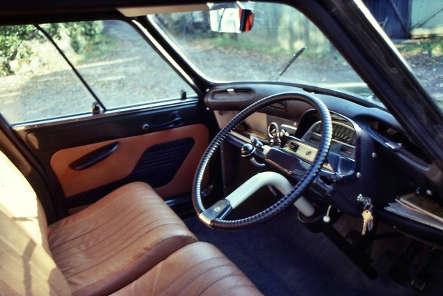https://lemis.nyc3.digitaloceanspaces.com/grog/Photos/19680920/small/Ami-6.jpeg