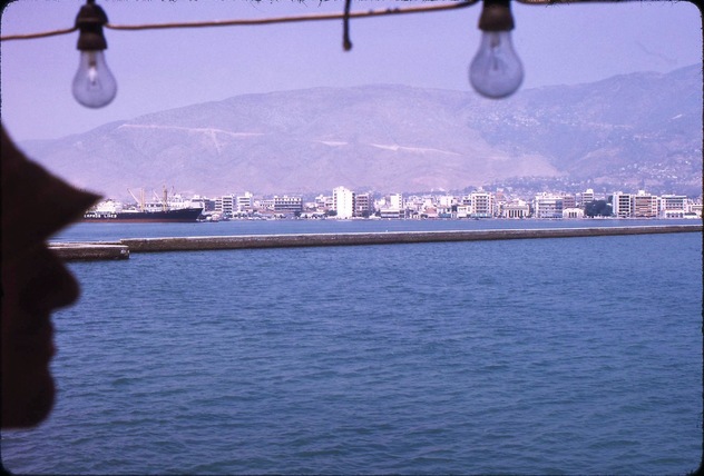 https://lemis.nyc3.digitaloceanspaces.com/grog/Photos/19720810/small/Volos-3.jpeg