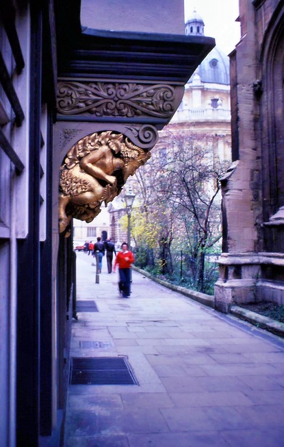 https://lemis.nyc3.digitaloceanspaces.com/grog/Photos/19790401/small/Gargoyle-1.jpeg