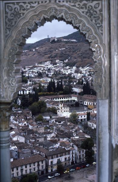 https://lemis.nyc3.digitaloceanspaces.com/grog/Photos/19820920/small/alhambra-2.jpeg