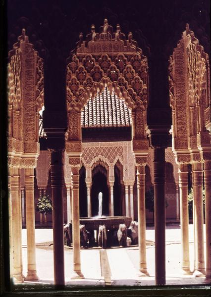 https://lemis.nyc3.digitaloceanspaces.com/grog/Photos/19820920/small/alhambra-5.jpeg