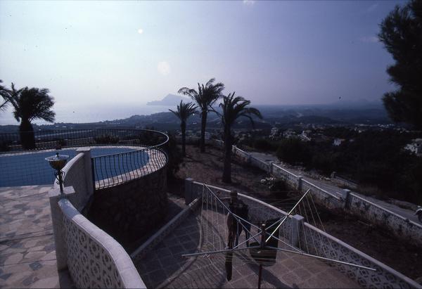 https://lemis.nyc3.digitaloceanspaces.com/grog/Photos/19820920/small/altea-1.jpeg