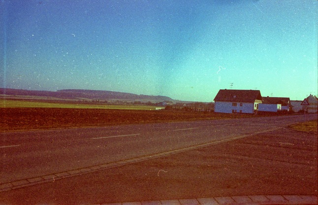 https://lemis.nyc3.digitaloceanspaces.com/grog/Photos/19900601/small/Germany-4.jpeg
