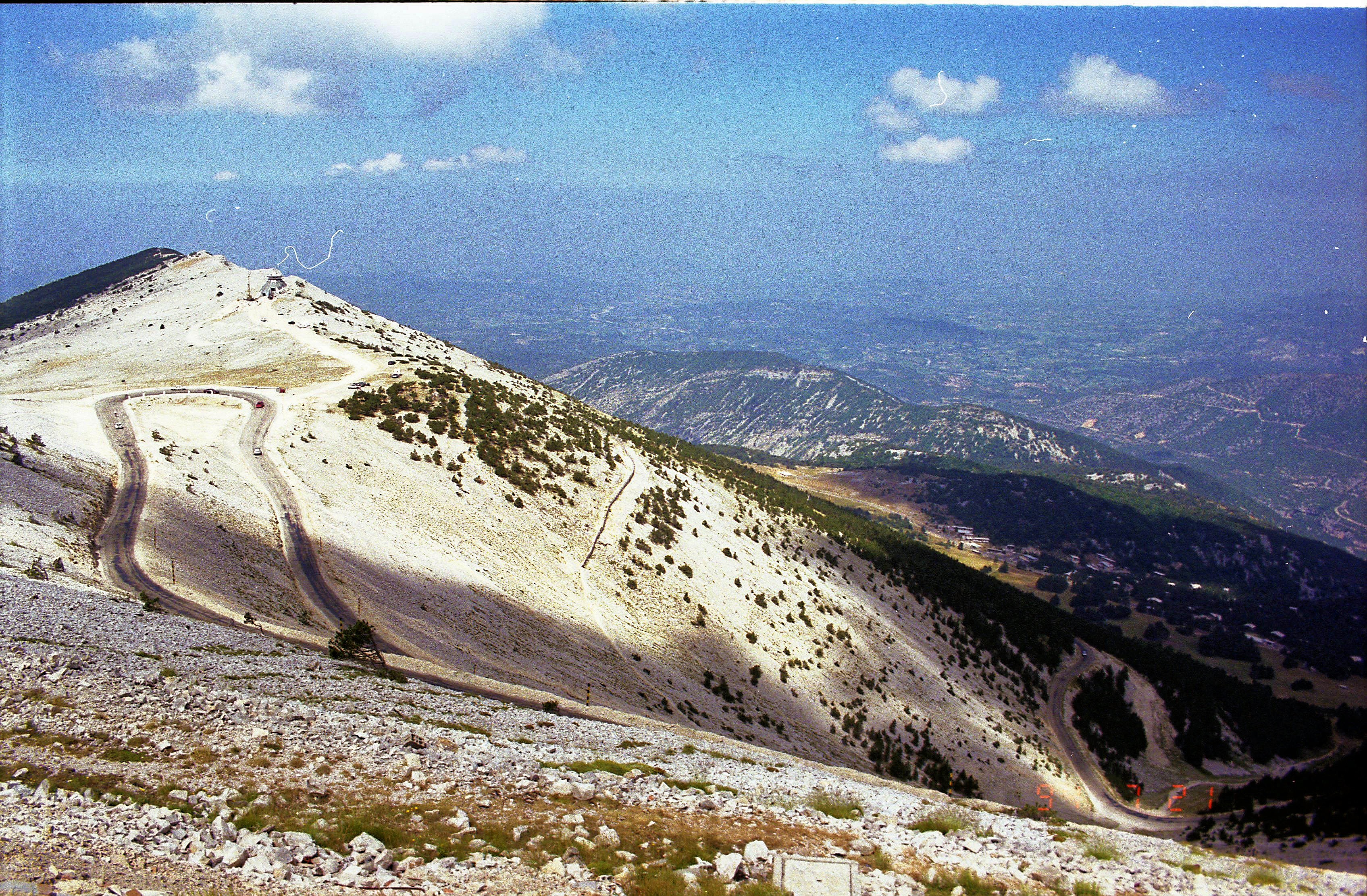 https://lemis.nyc3.digitaloceanspaces.com/grog/Photos/19940721/big/mont-ventoux-1.jpeg