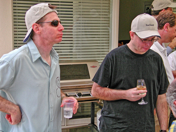 https://lemis.nyc3.digitaloceanspaces.com/grog/Photos/20040404/small/barbecue-5.jpeg