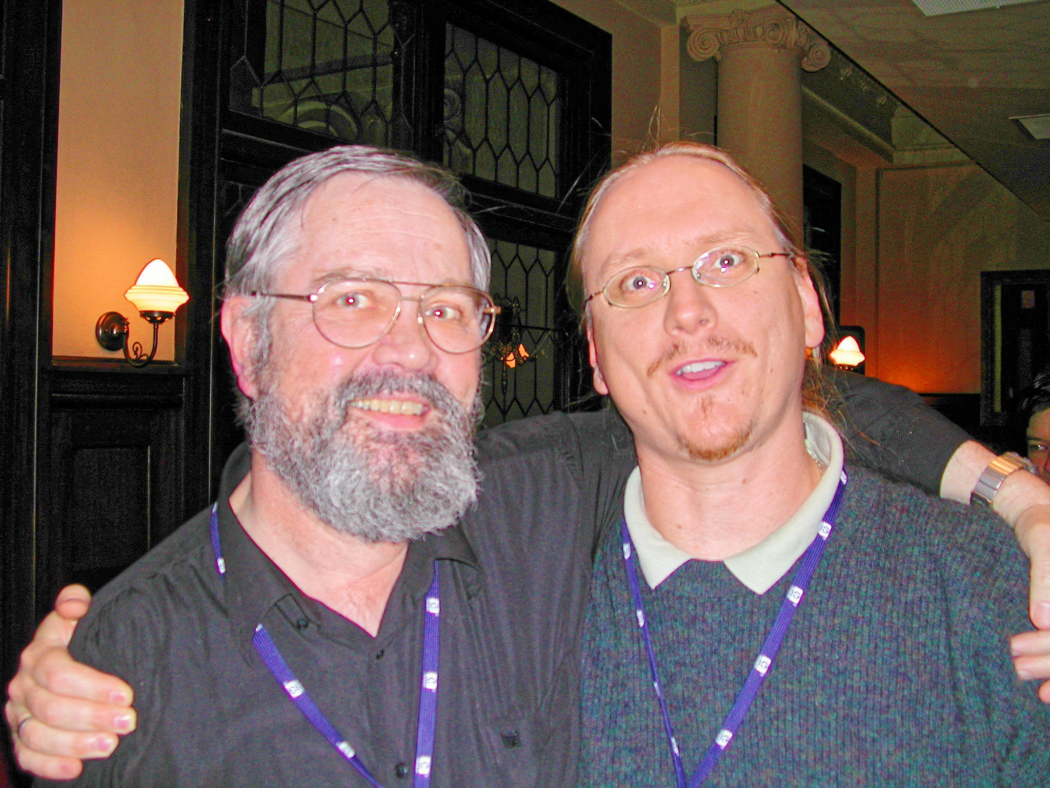 https://lemis.nyc3.digitaloceanspaces.com/grog/Photos/20040901/big/Groggy-Martin.jpeg