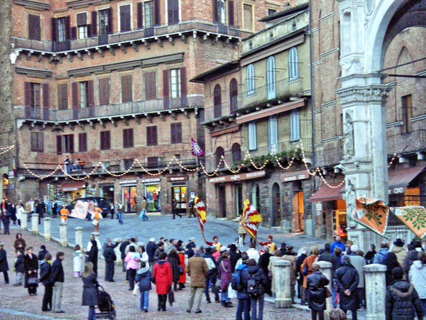 https://lemis.nyc3.digitaloceanspaces.com/grog/Photos/20051201/small/Campo-4.jpeg