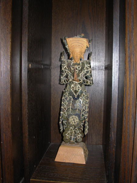 https://lemis.nyc3.digitaloceanspaces.com/grog/Photos/20060924/small/kway-yin-2.jpeg