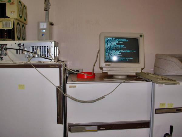 https://lemis.nyc3.digitaloceanspaces.com/grog/Photos/20060925/small/brewer-1.jpeg