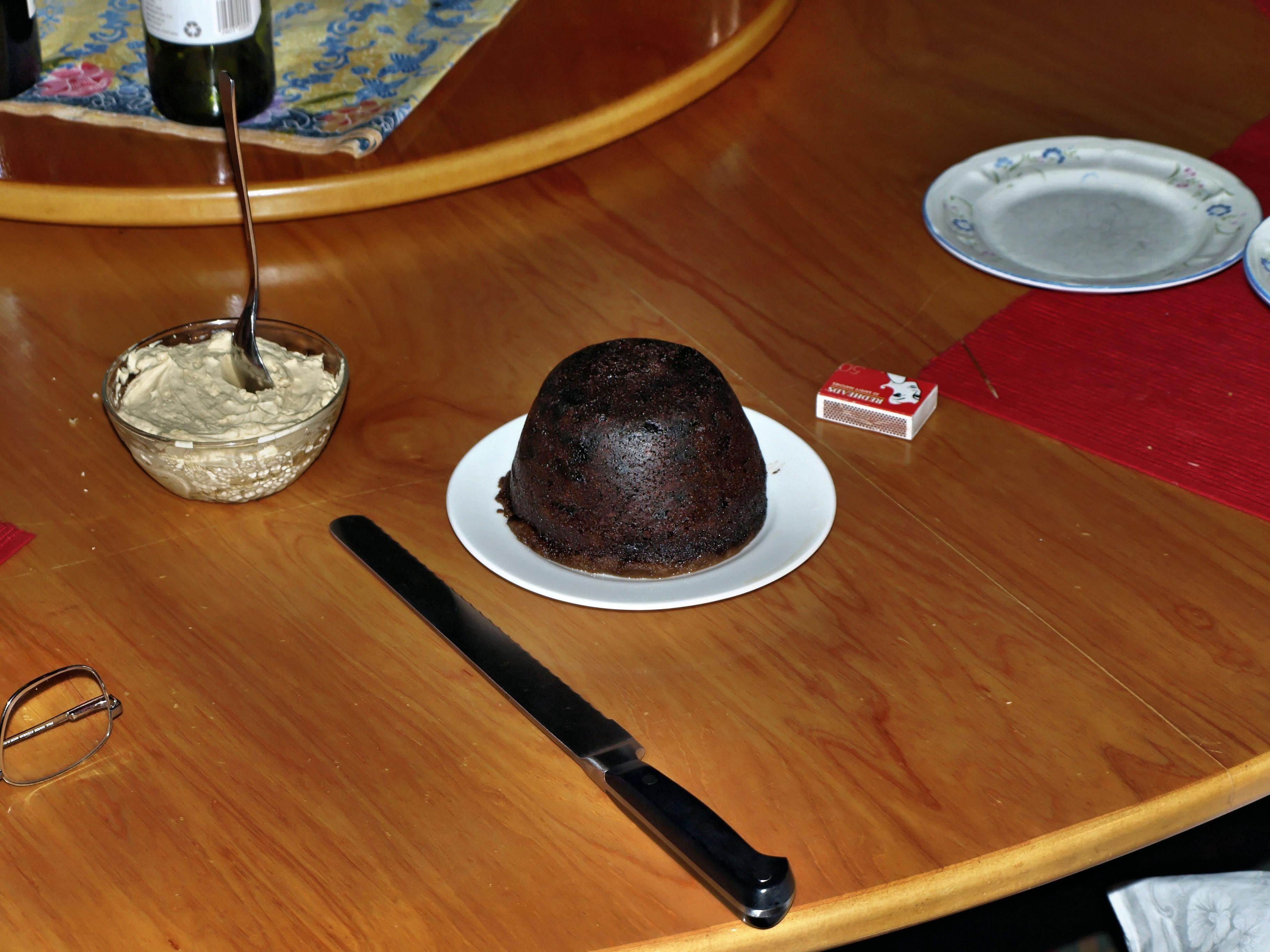 https://lemis.nyc3.digitaloceanspaces.com/grog/Photos/20071224/big/pudding.jpeg