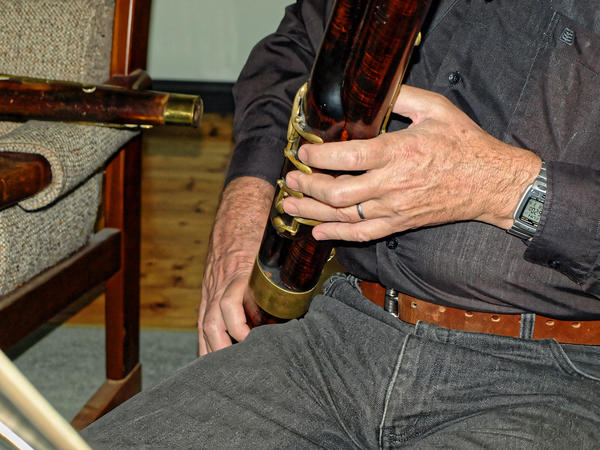 https://lemis.nyc3.digitaloceanspaces.com/grog/Photos/20080316/small/grog-with-savary-1847-6.jpeg