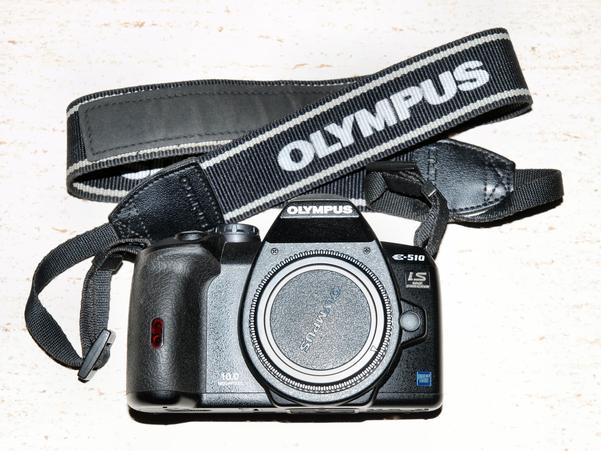 https://lemis.nyc3.digitaloceanspaces.com/grog/Photos/20090713/small/E-510-3.jpeg
