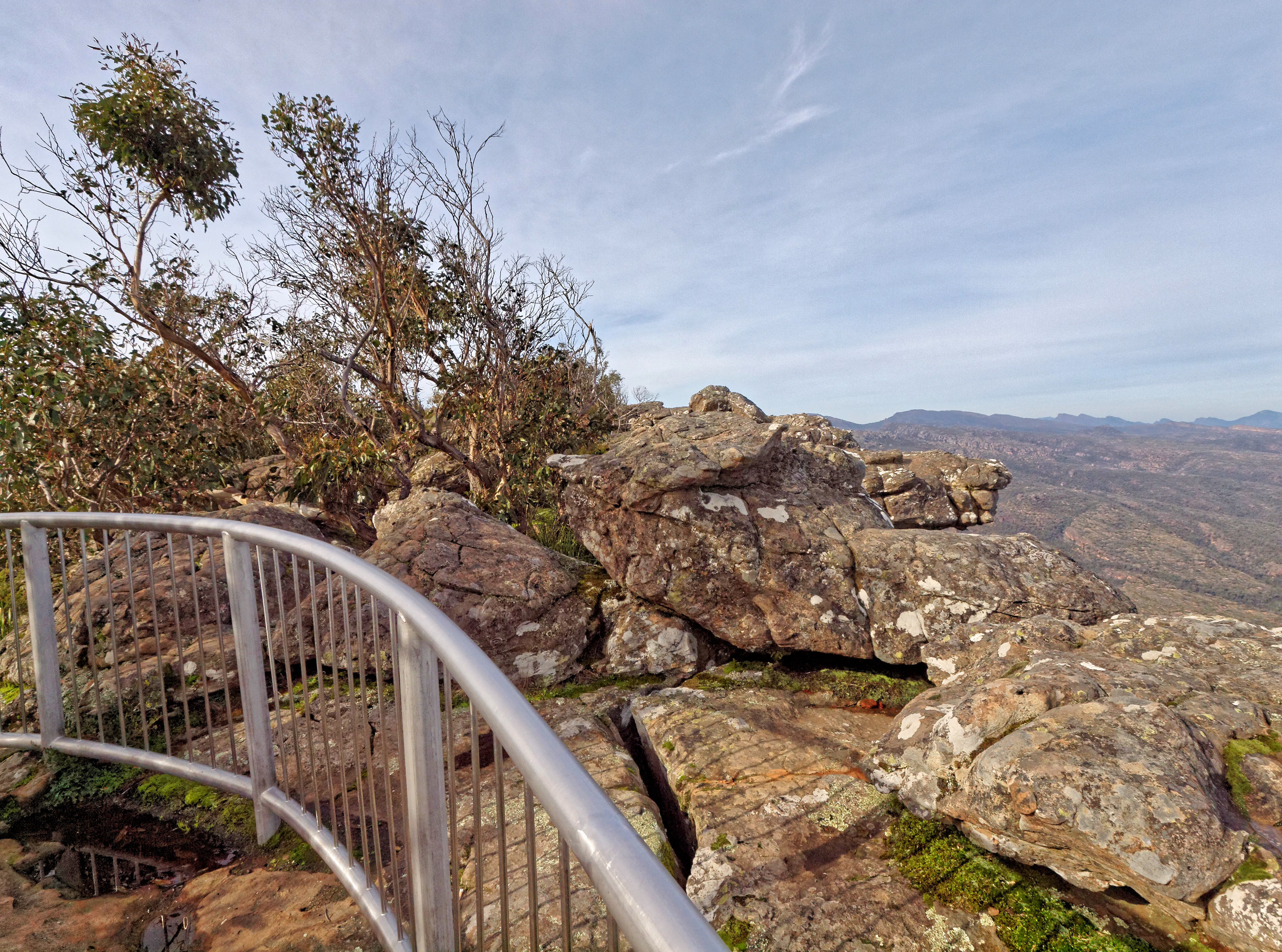 https://lemis.nyc3.digitaloceanspaces.com/grog/Photos/20100622/big/Grampians-2.jpeg