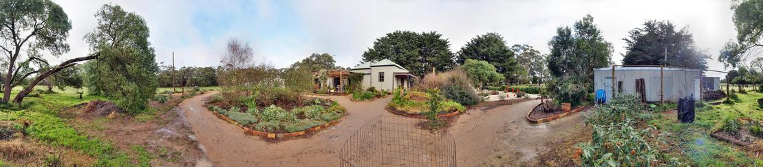 https://lemis.nyc3.digitaloceanspaces.com/grog/Photos/20100731/small/garden-ne-panorama.jpeg