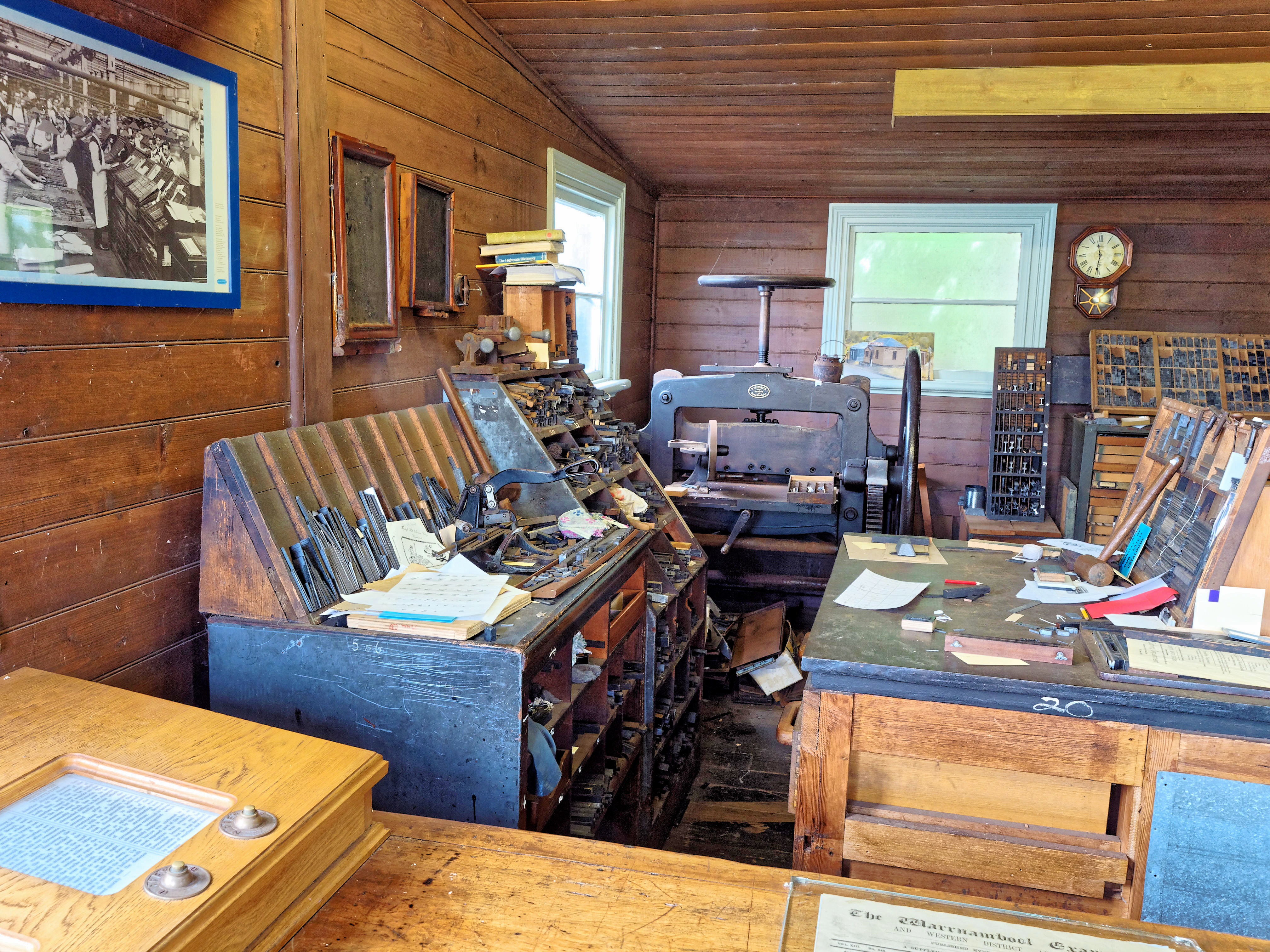 https://lemis.nyc3.digitaloceanspaces.com/grog/Photos/20110209/big/Flagstaff-Hill-3-5.jpeg