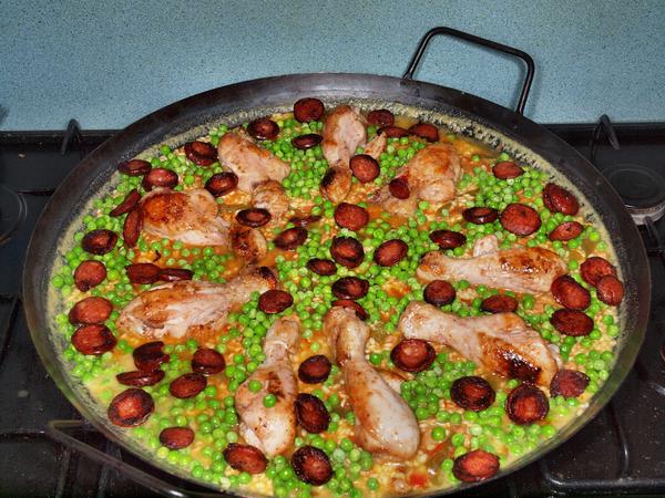 https://lemis.nyc3.digitaloceanspaces.com/grog/Photos/20111204/small/Paella-5.jpeg
