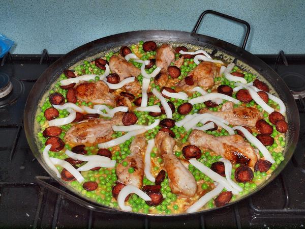 https://lemis.nyc3.digitaloceanspaces.com/grog/Photos/20111204/small/Paella-7.jpeg