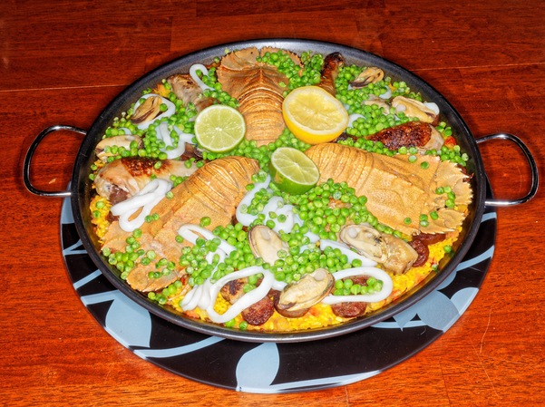 https://lemis.nyc3.digitaloceanspaces.com/grog/Photos/20150110/small/Paella-1.jpeg