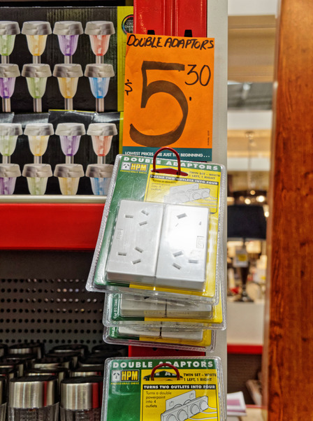 https://lemis.nyc3.digitaloceanspaces.com/grog/Photos/20150317/small/Double-adapters.jpeg