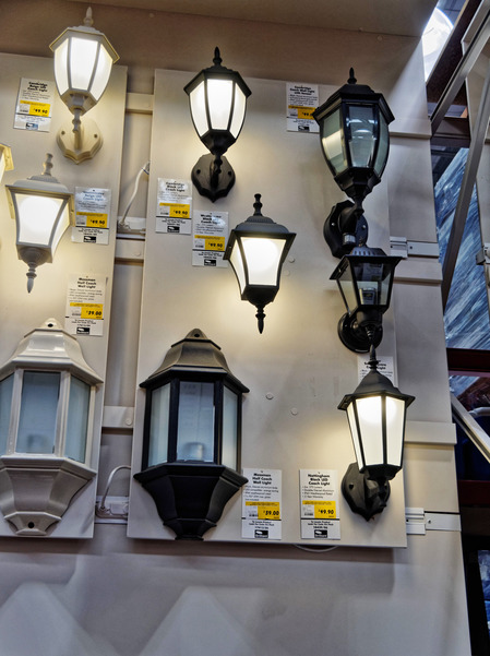 https://lemis.nyc3.digitaloceanspaces.com/grog/Photos/20150317/small/Lamps-5.jpeg