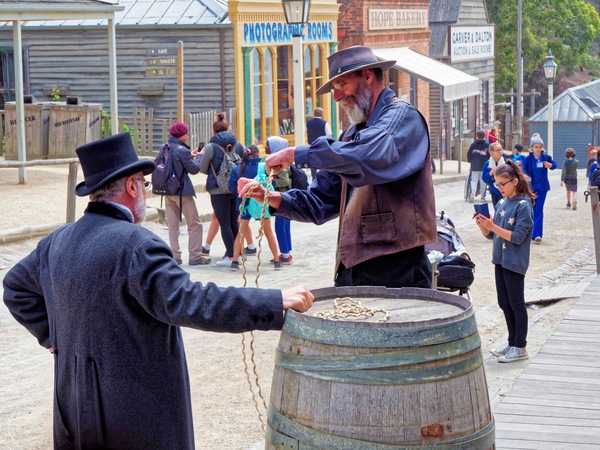 https://lemis.nyc3.digitaloceanspaces.com/grog/Photos/20181115/small/Sovereign-Hill-99.jpeg
