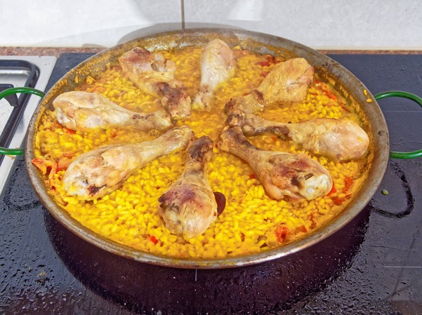 https://lemis.nyc3.digitaloceanspaces.com/grog/Photos/20230820/small/Paella-6.jpeg
