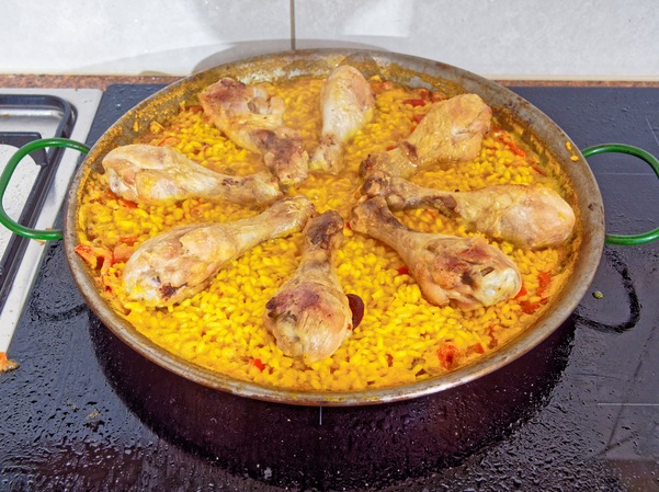 https://lemis.nyc3.digitaloceanspaces.com/grog/Photos/20230820/small/Paella-7.jpeg