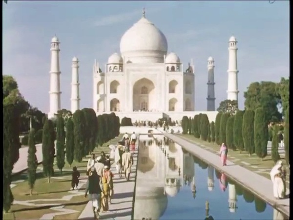 https://lemis.nyc3.digitaloceanspaces.com/grog/Photos/20231102/small/First-Overland-Taj-Mahal.jpeg