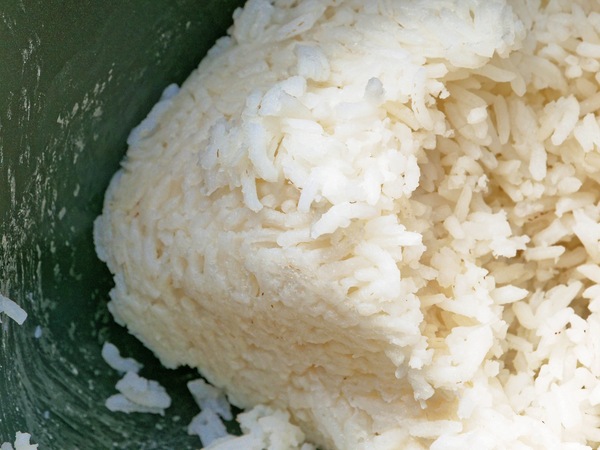 https://lemis.nyc3.digitaloceanspaces.com/grog/Photos/20250216/small/Rice-cooker-10.jpeg
