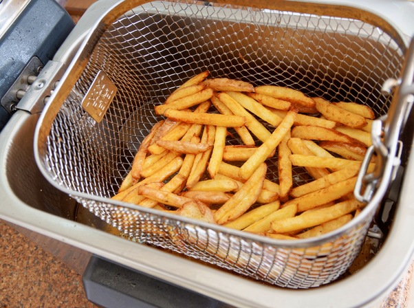https://lemis.nyc3.digitaloceanspaces.com/grog/Photos/20250410/small/Twice-fried-chips-10.jpeg