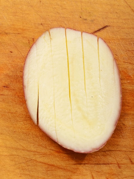 https://lemis.nyc3.digitaloceanspaces.com/grog/Photos/20250410/small/Twice-fried-chips-3.jpeg