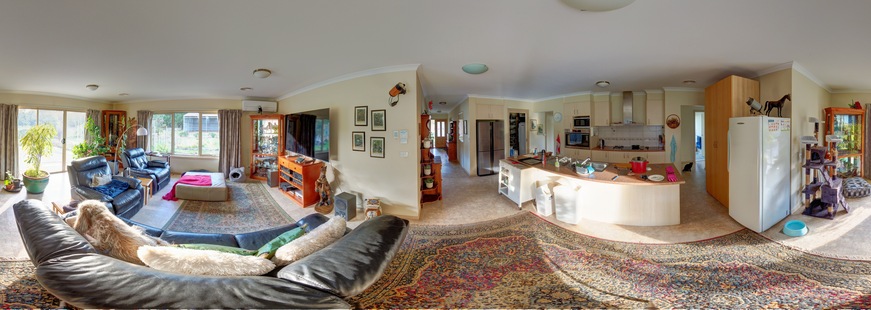 https://lemis.nyc3.digitaloceanspaces.com/grog/Photos/20250524/small/lounge-room.jpeg
