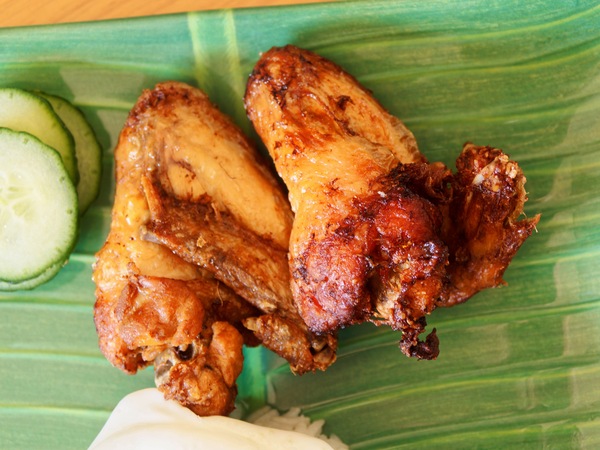 https://lemis.nyc3.digitaloceanspaces.com/grog/Photos/20250712/small/Nasi-lemak-2.jpeg