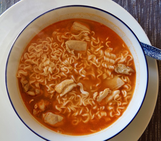 https://lemis.nyc3.digitaloceanspaces.com/grog/Photos/20250724/small/Maggi-instant-mee.jpeg