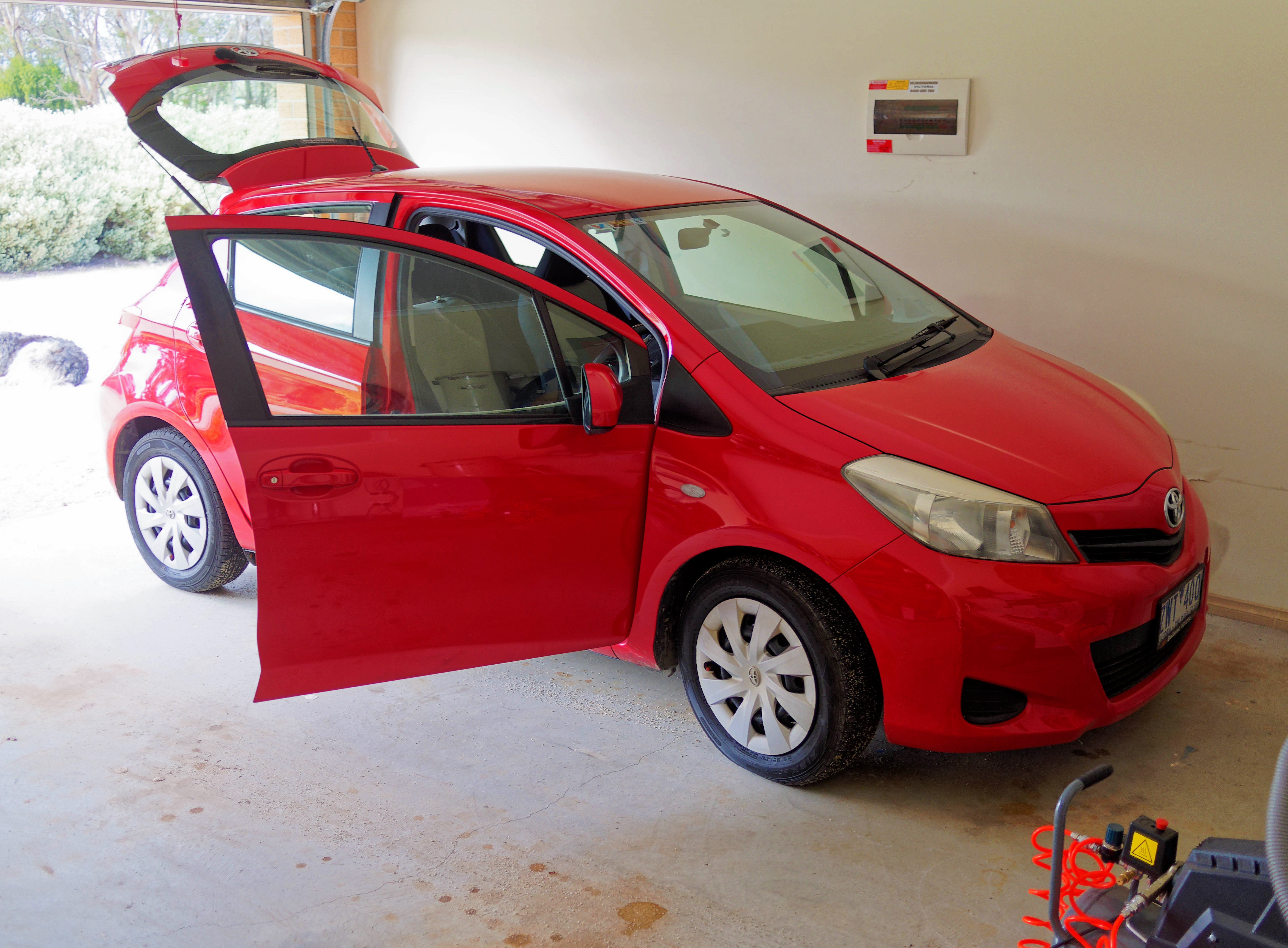 https://lemis.nyc3.digitaloceanspaces.com/grog/Photos/20250730/big/New-car-Scarlet.jpeg
