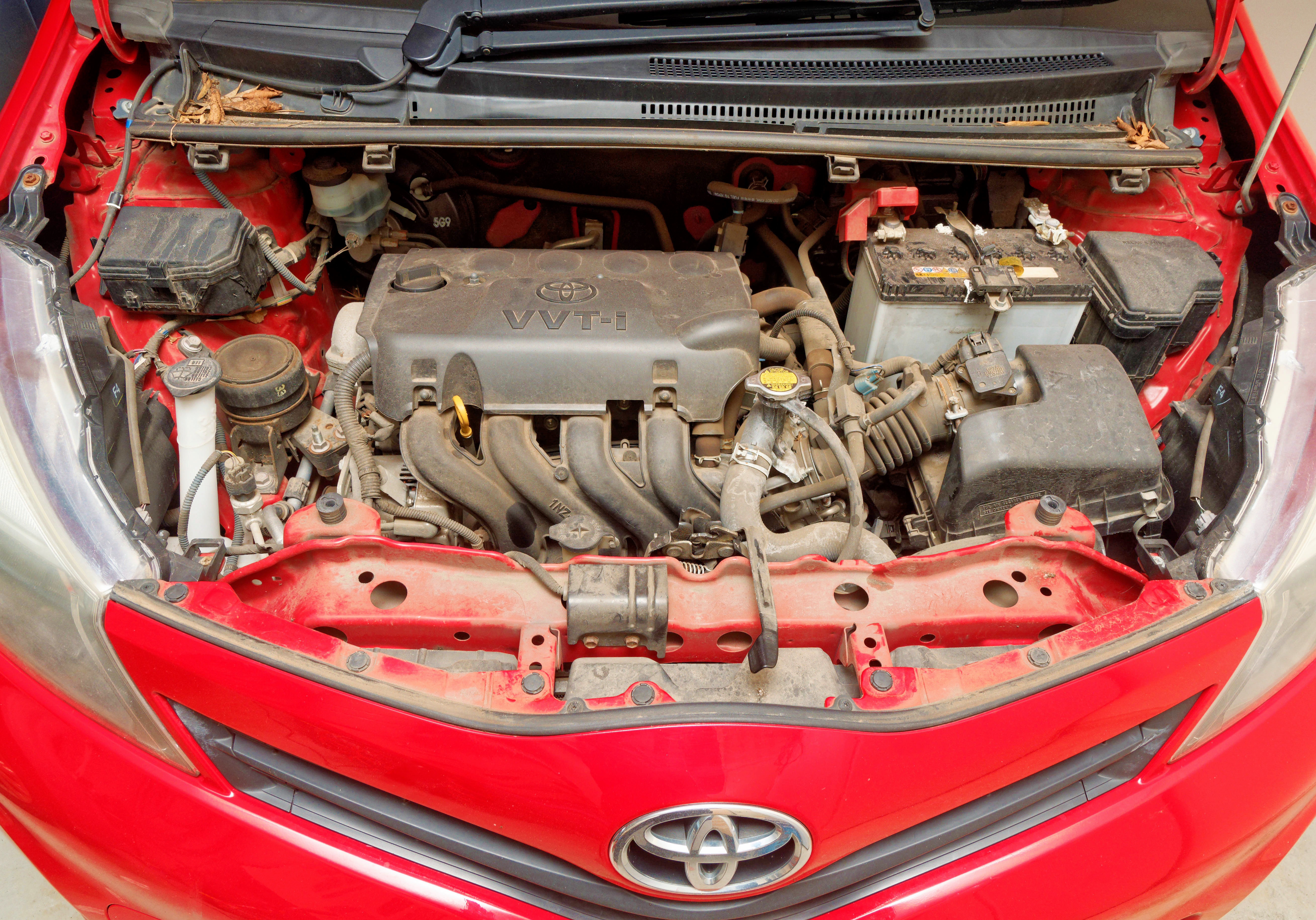 https://lemis.nyc3.digitaloceanspaces.com/grog/Photos/20250813/big/Toyota-Bonnet-catch-3.jpeg