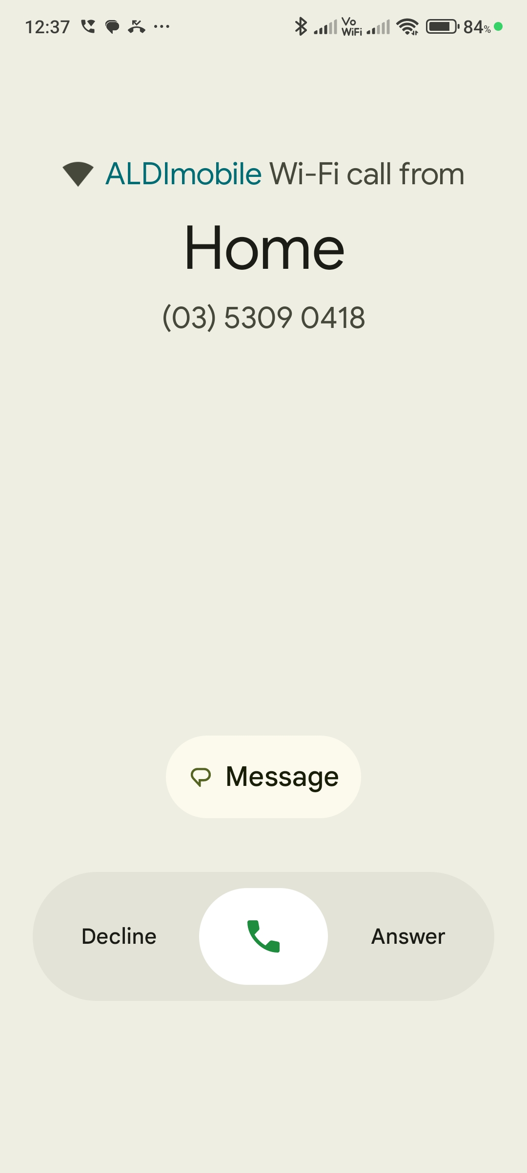 https://lemis.nyc3.digitaloceanspaces.com/grog/Photos/20250827/big/Mobile-phone-pain-4.jpeg