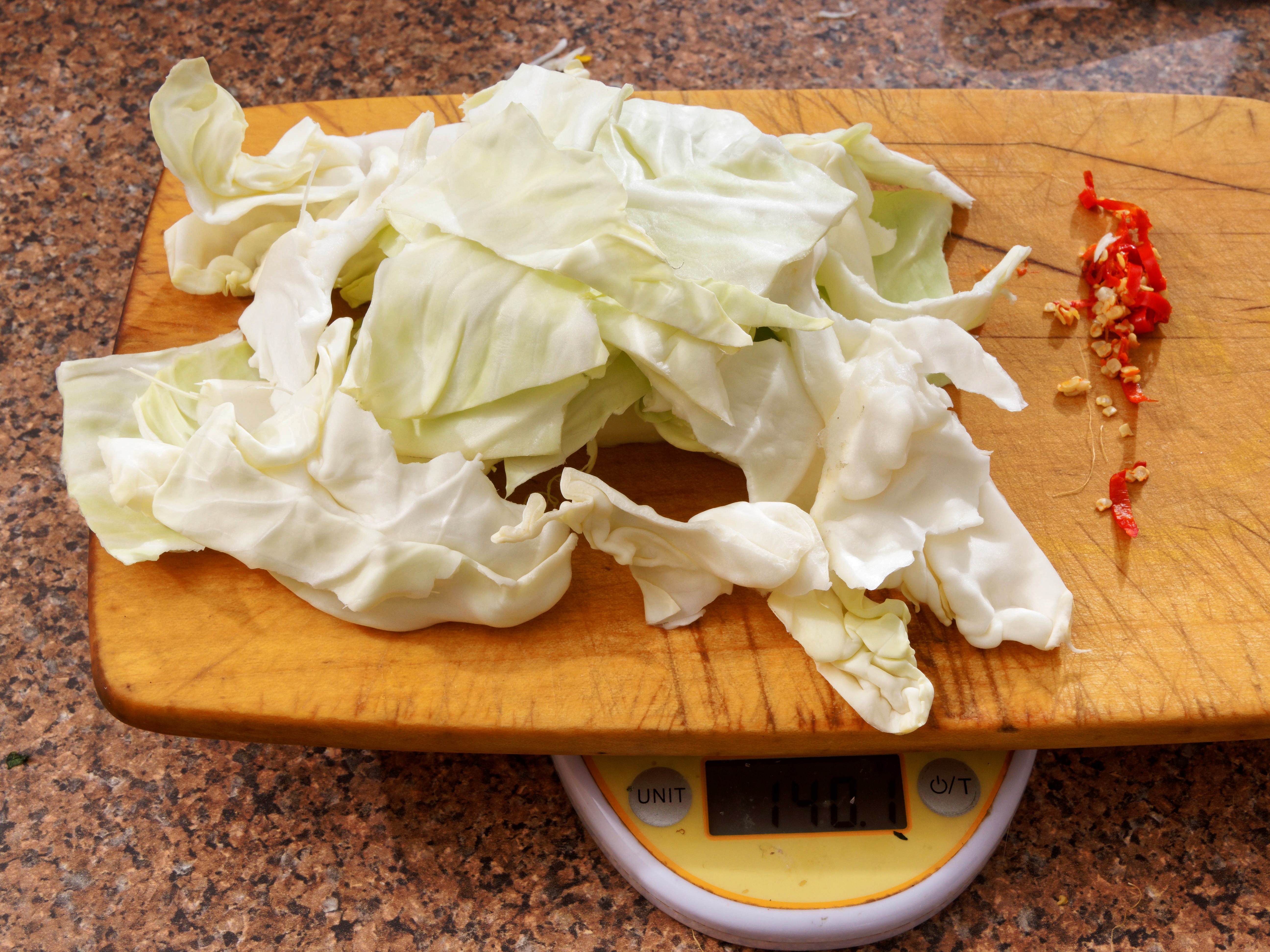 https://lemis.nyc3.digitaloceanspaces.com/grog/Photos/20251002/big/Cabbage-noodle-experiment-3.jpeg