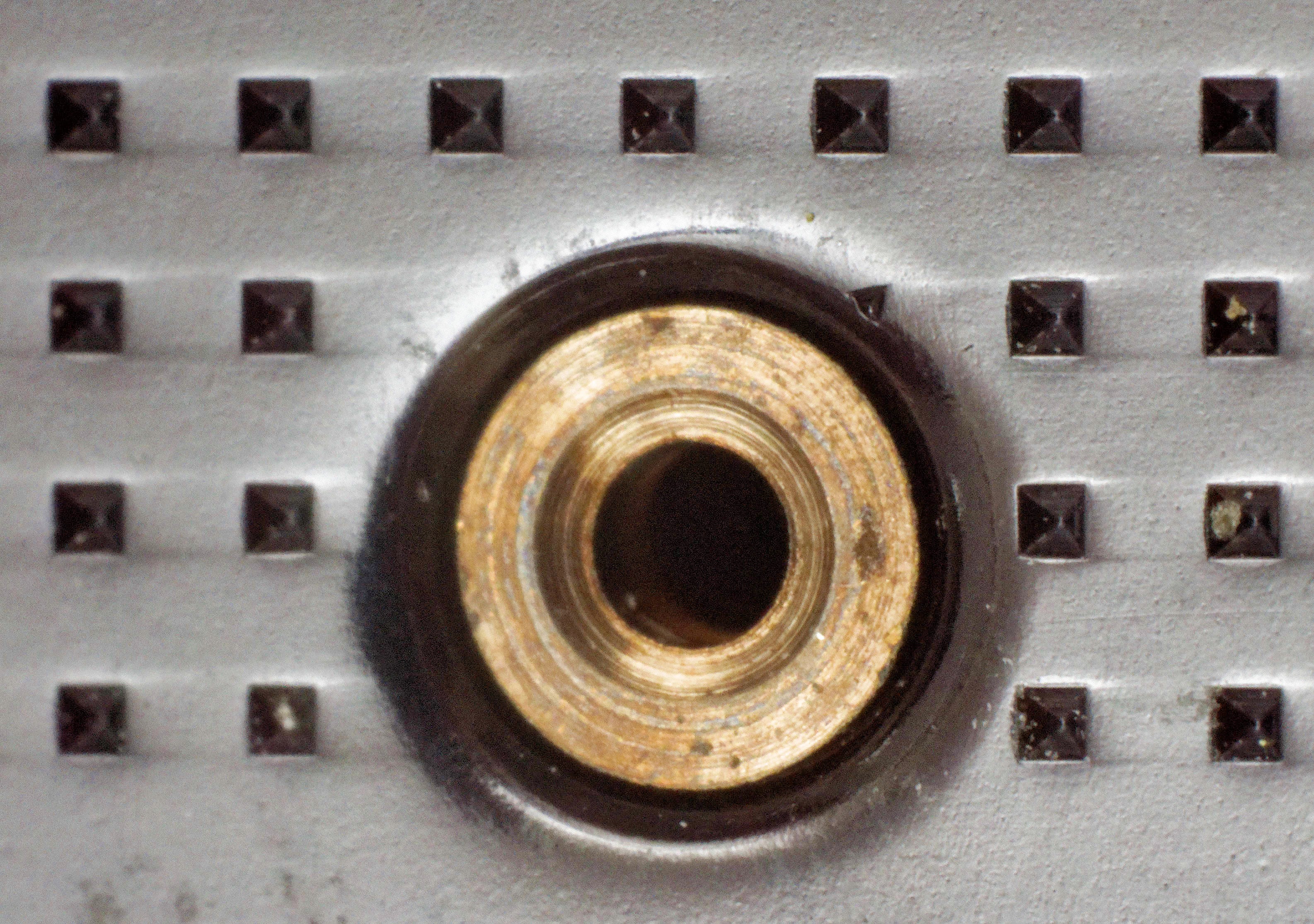 https://lemis.nyc3.digitaloceanspaces.com/grog/Photos/20251010/big/Olympus-OM-pressure-plate-1.jpeg