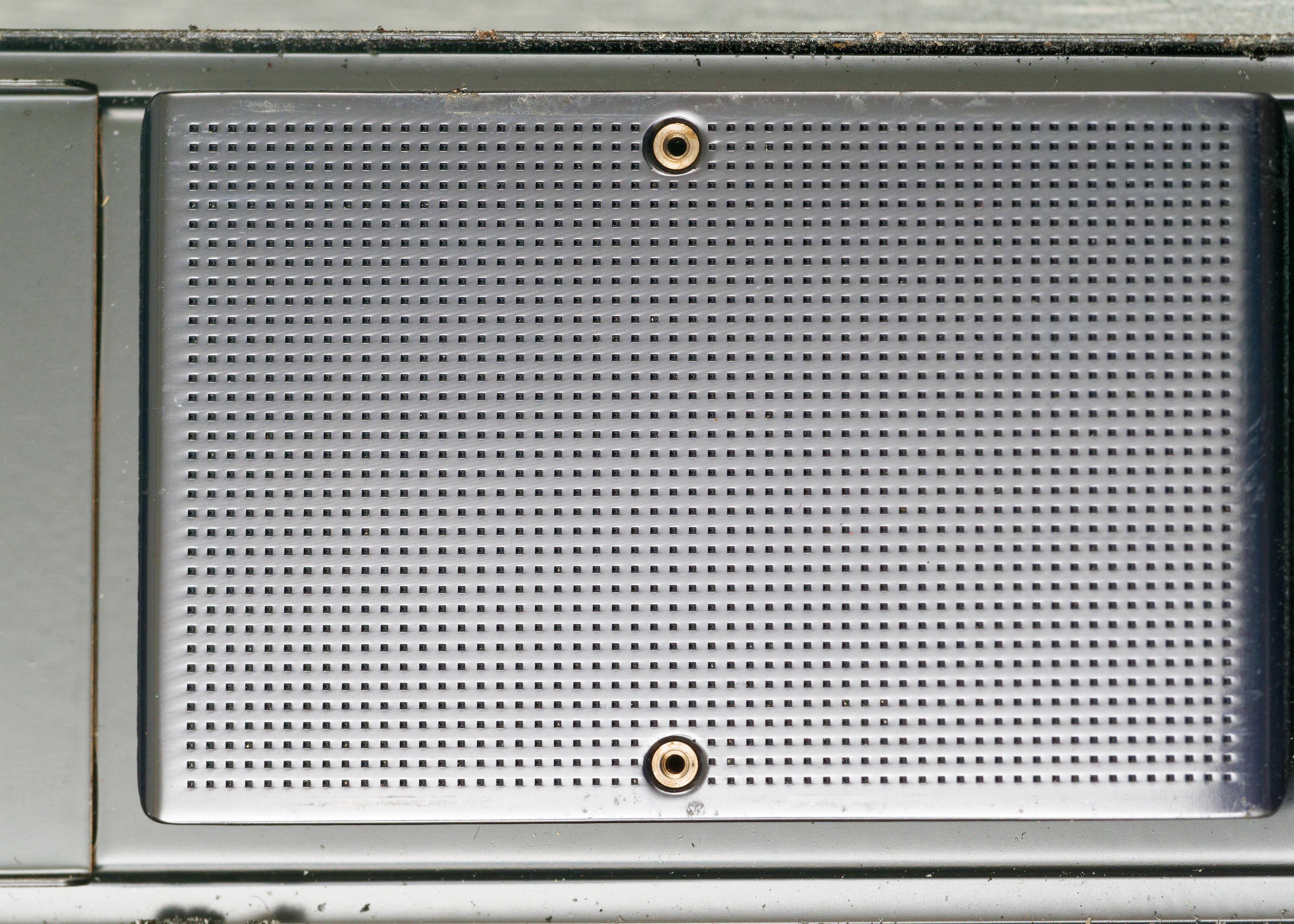 https://lemis.nyc3.digitaloceanspaces.com/grog/Photos/20251010/big/Olympus-OM-pressure-plate-3.jpeg