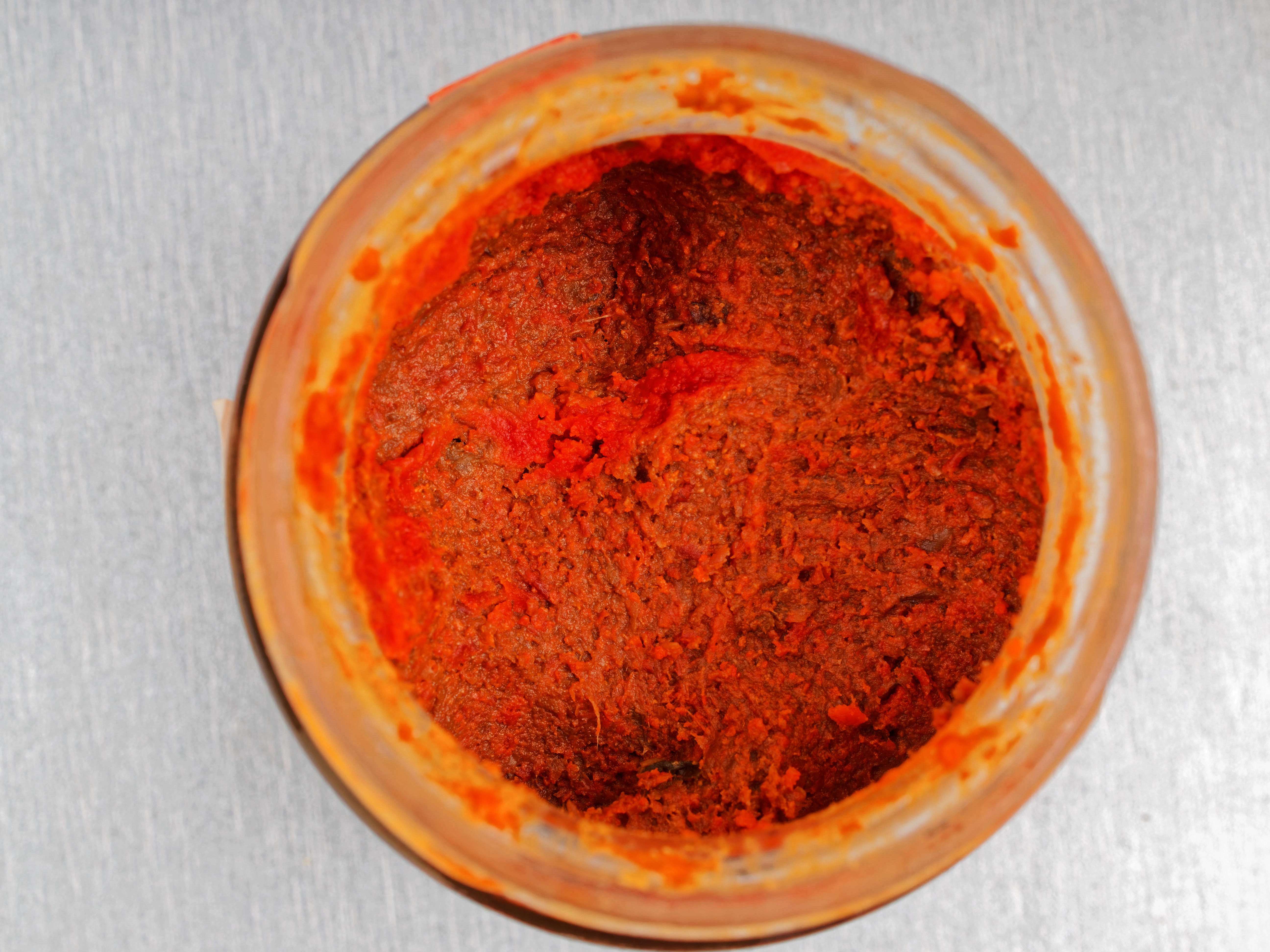 https://lemis.nyc3.digitaloceanspaces.com/grog/Photos/20251013/big/Mouldy-sambal-4.jpeg