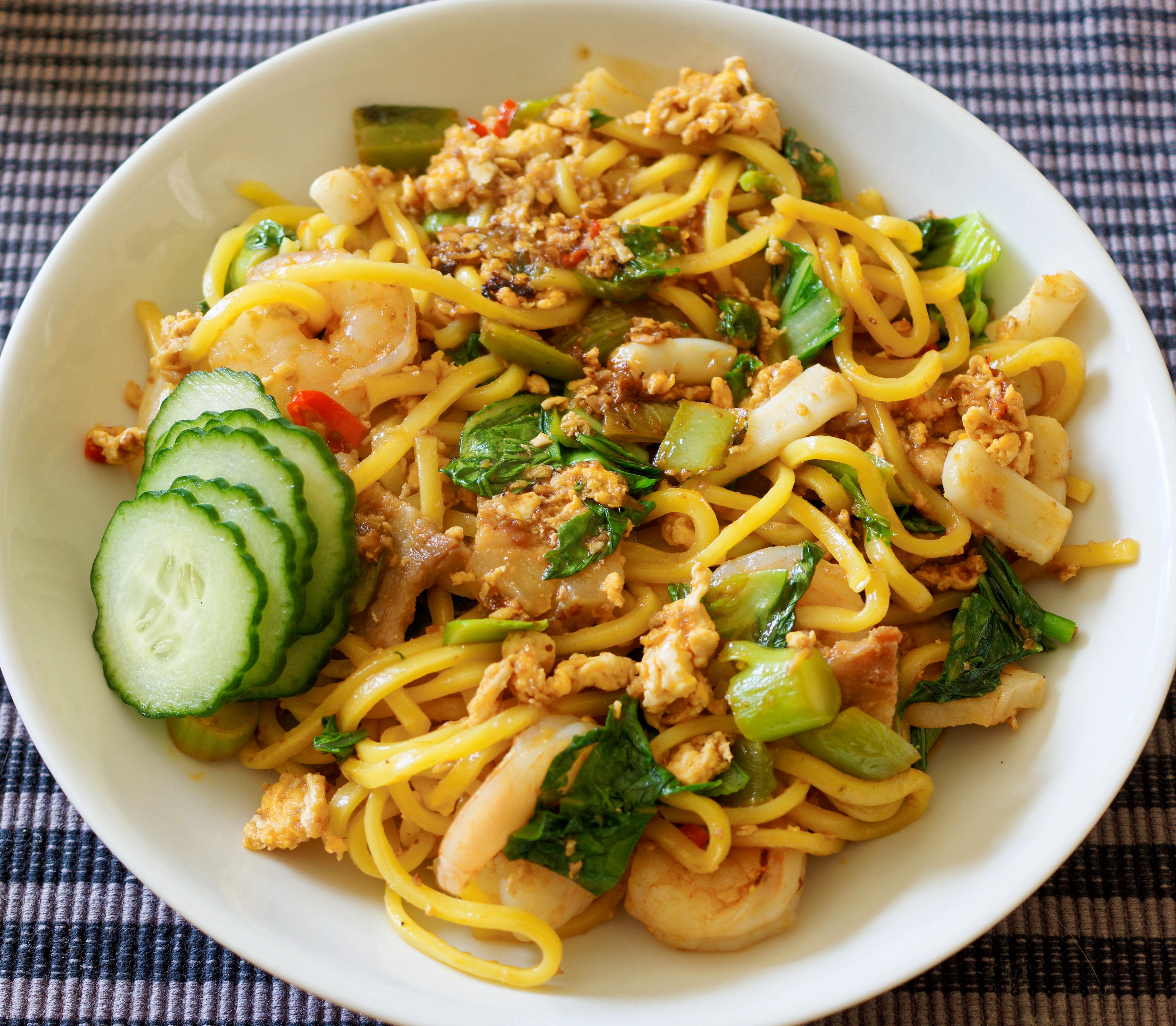 Photo Hokkien-Mee-2.jpeg.  Click to redisplay small version of image. https://lemis.nyc3.digitaloceanspaces.com/grog/Photos/20251016/big/Hokkien-Mee-2.jpeg