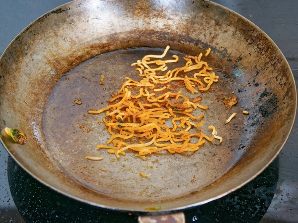 https://lemis.nyc3.digitaloceanspaces.com/grog/Photos/20260113/small/Mi-goreng-experiment-1.jpeg