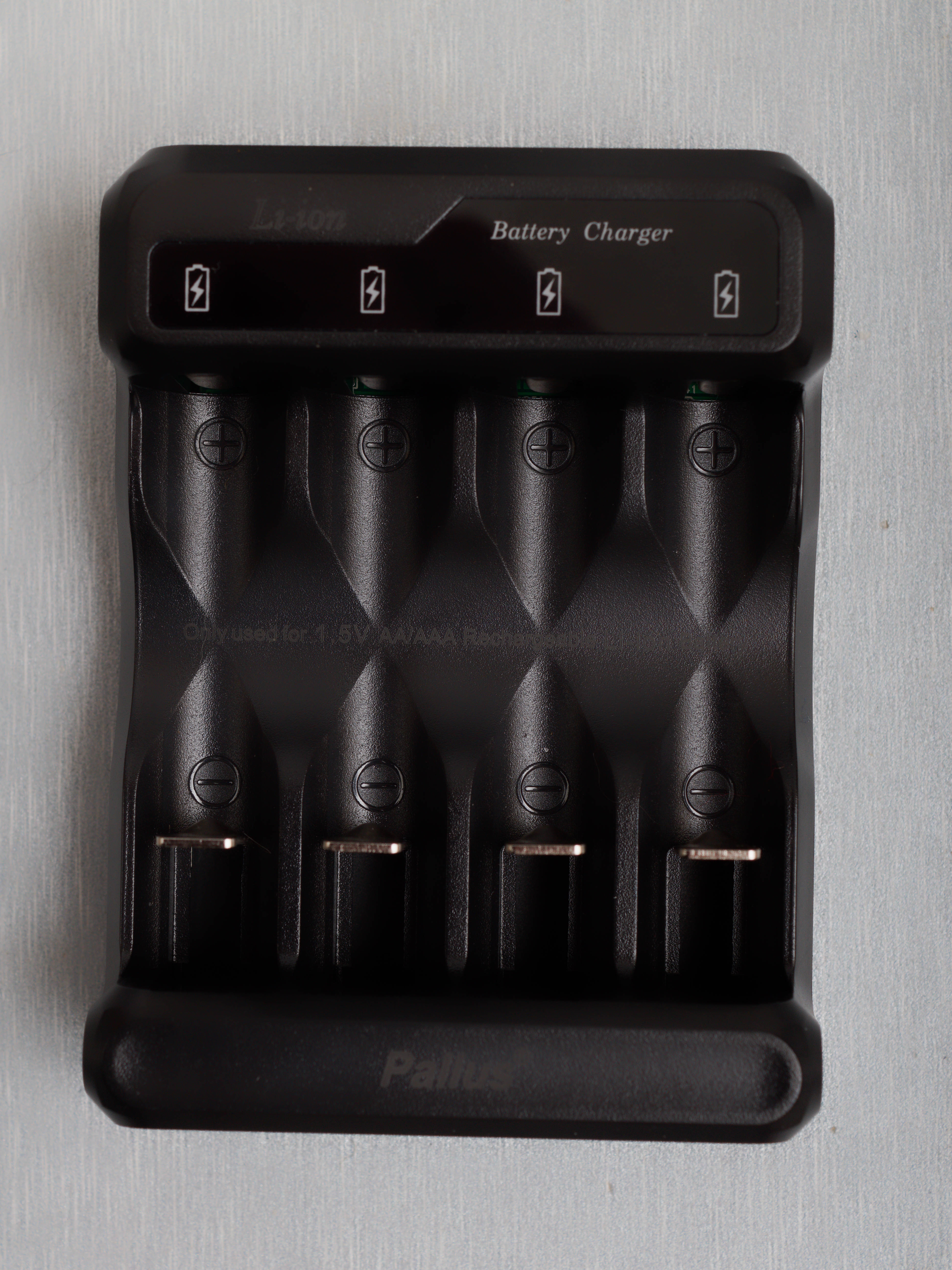 https://lemis.nyc3.digitaloceanspaces.com/grog/Photos/20260129/big/LiIon-battery-charger-1.jpeg