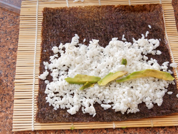 https://lemis.nyc3.digitaloceanspaces.com/grog/Photos/20260218/small/Sushi-6.jpeg