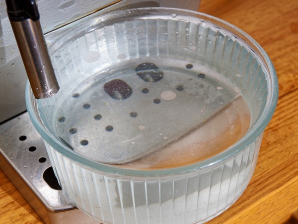 https://lemis.nyc3.digitaloceanspaces.com/grog/Photos/20260228/small/Cleaning-coffee-machine-7.jpeg