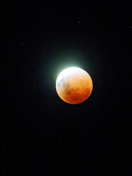https://lemis.nyc3.digitaloceanspaces.com/grog/Photos/20260303/small/Moon-11.jpeg