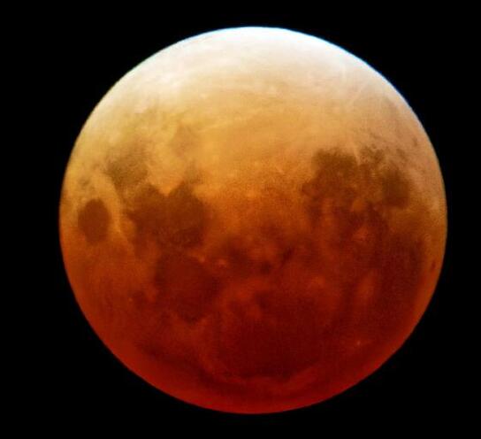 https://lemis.nyc3.digitaloceanspaces.com/grog/Photos/20260303/small/Moon-20-detail.jpeg